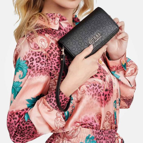 GUESS DAXTON SLIM LOGO CLUTCH WALLET - Image 4