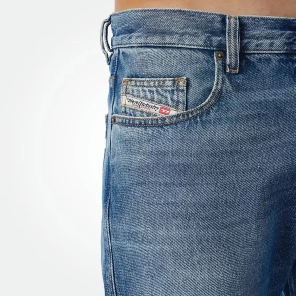 DIESEL MENS REGULAR FIT MID WAIST TAPERED LEG JEANS - Image 2