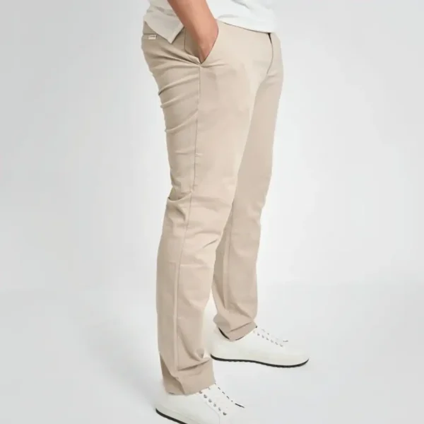 CALVIN KLEIN MEN INFINITE FLEX CHINO - Image 2