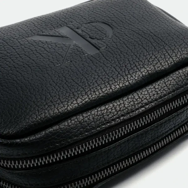 CALVIN KLEIN WOMEN SHOULDER SLING BAG - Image 5
