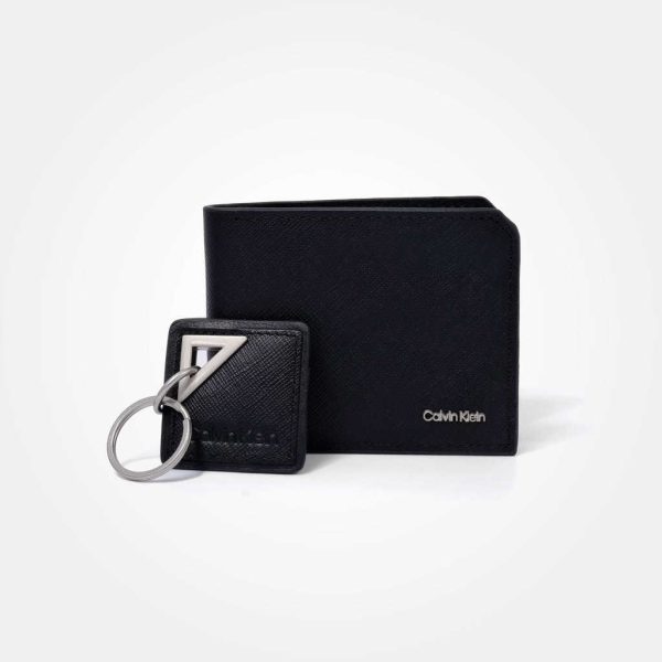 Calvin Klein Bi-fold Wallet With Keychain - Image 2