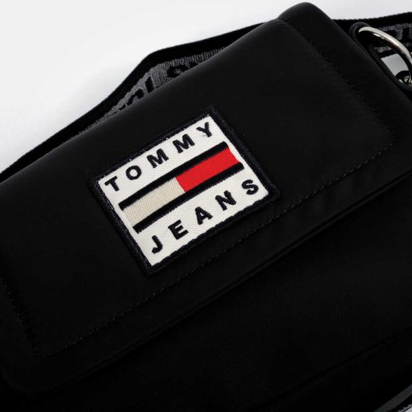 TOMMY JEANS LOGO CAMERA STYLE BAG - Image 4