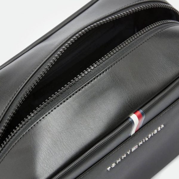 Tommy Hilfiger Men Hand Bag - Image 4
