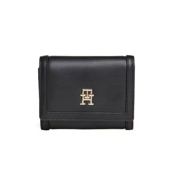 Tommy Hilfiger Women's Wallet