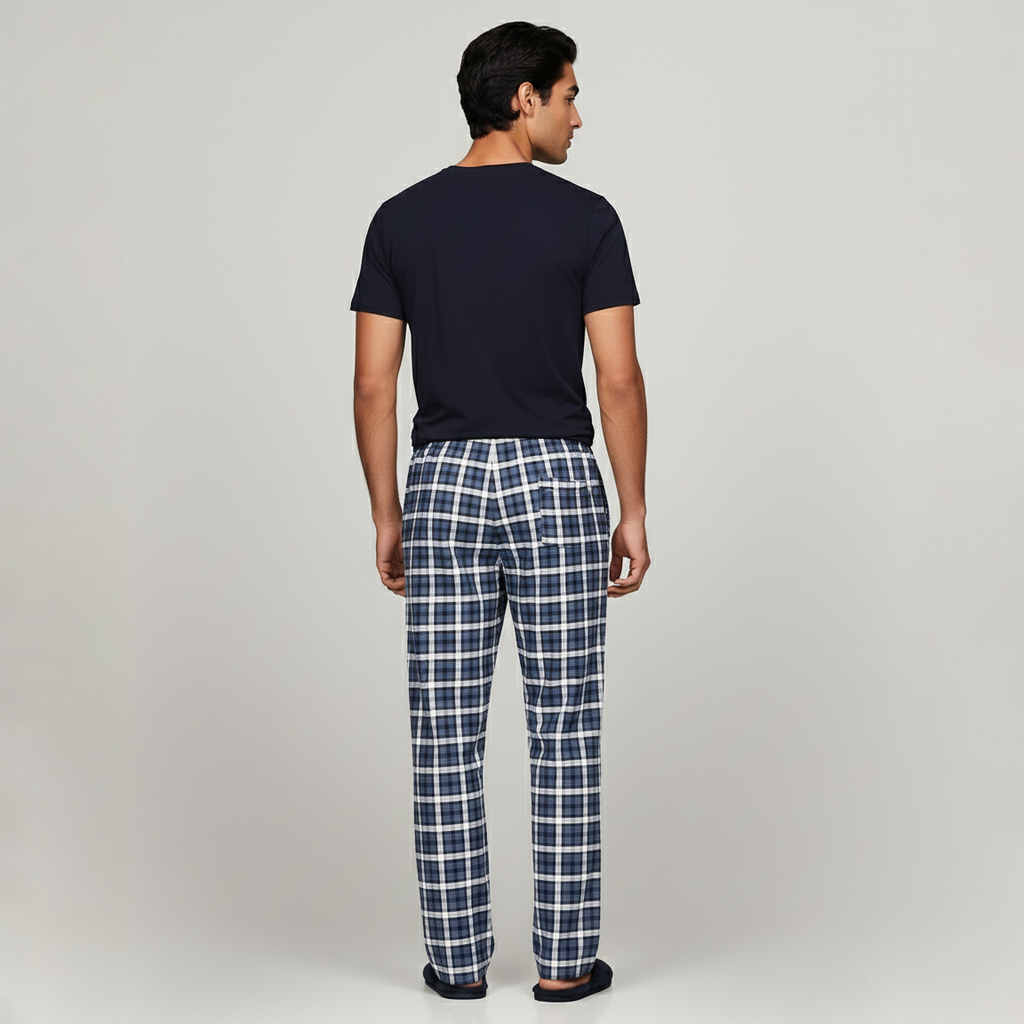 Tommy Hilfger Men Cozy Fleece Sleep Set 2 Tommy Hilfger Men Cozy Fleece Sleep Set - Image 2