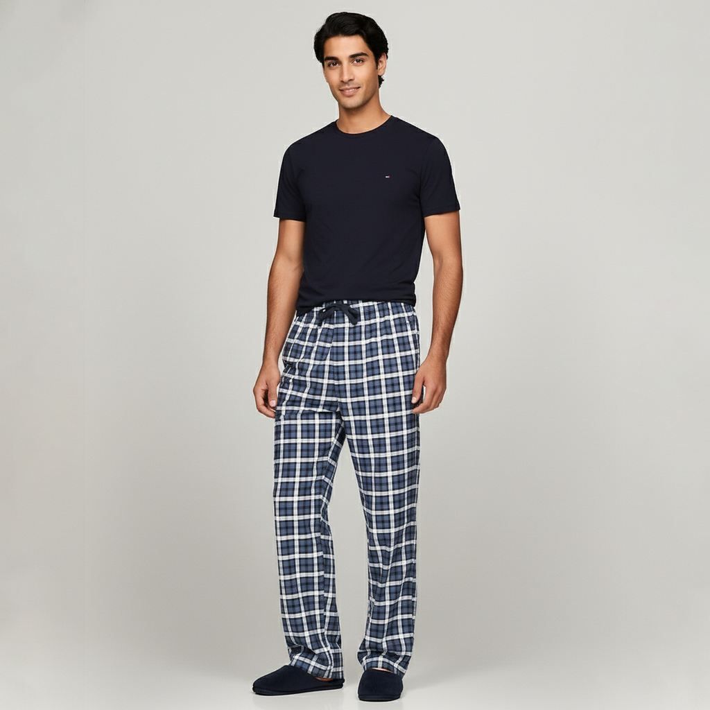 Tommy Hilfger Men Cozy Fleece Sleep Set 1 Tommy Hilfger Men Cozy Fleece Sleep Set