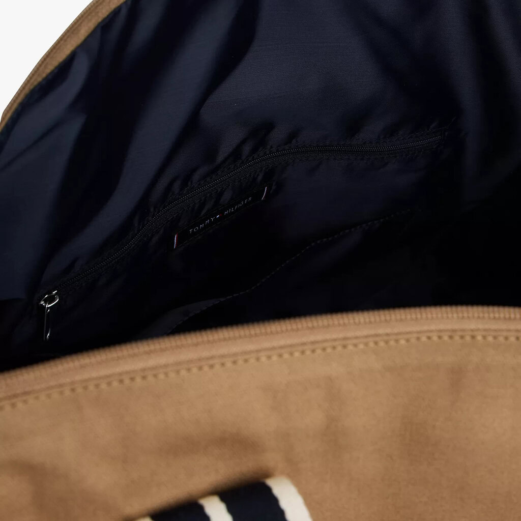 Tommy Hilfiger Men's Varsity Patch Duffle 5 Tommy Hilfiger Men's Varsity Patch Duffle - Image 5
