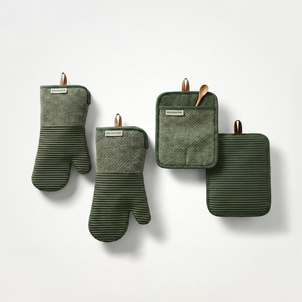 KitchenAid Oven Gloves & Pot Holder Set 1 KitchenAid Oven Gloves & Pot Holder Set